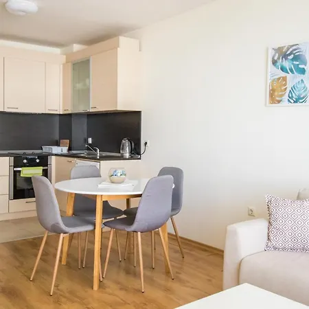 Apartament By The Cliffs