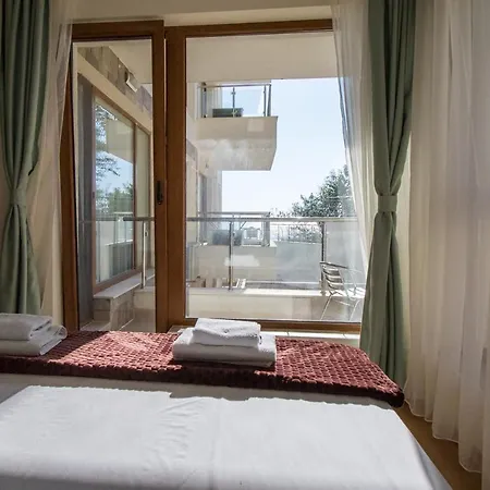 Apartament By The Cliffs *